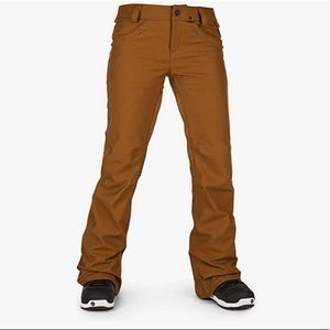 Volcom women’s species stretch pant in Burnt Khaki